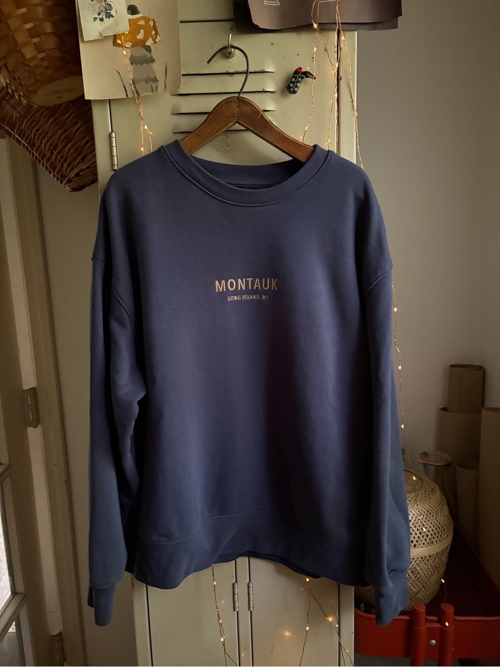 AE Everyday Luxe Graphic Crew Neck Sweatshirt “Montauk Long Island NY” - Picture 3 of 10